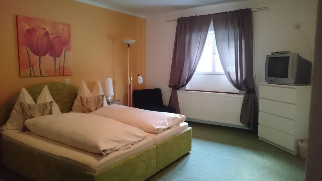 Gasthof Krisplwirt Otel Oda fotoğraf